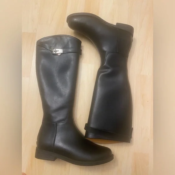 Black Knee-High rain Boots - Picture 15 of 16